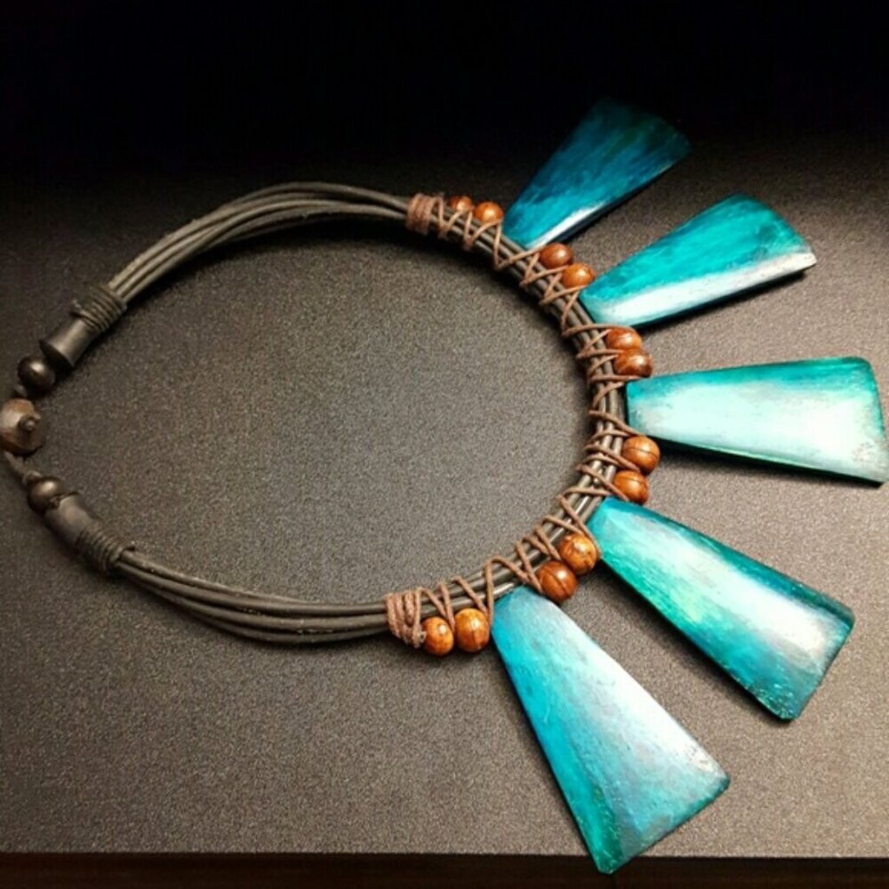 Fabulous Fiji Statement Necklace